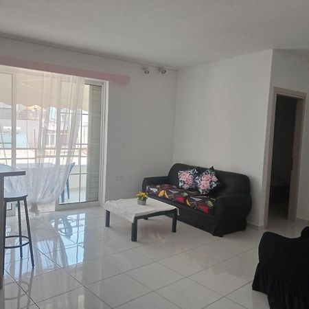 Pireas View Appartement Buitenkant foto